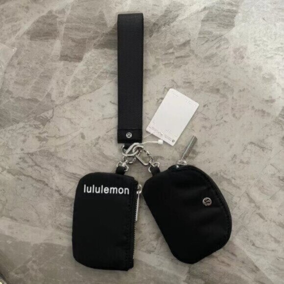 Brand new with tags Lululemon dual pouch keychain - Picture 1 of 1